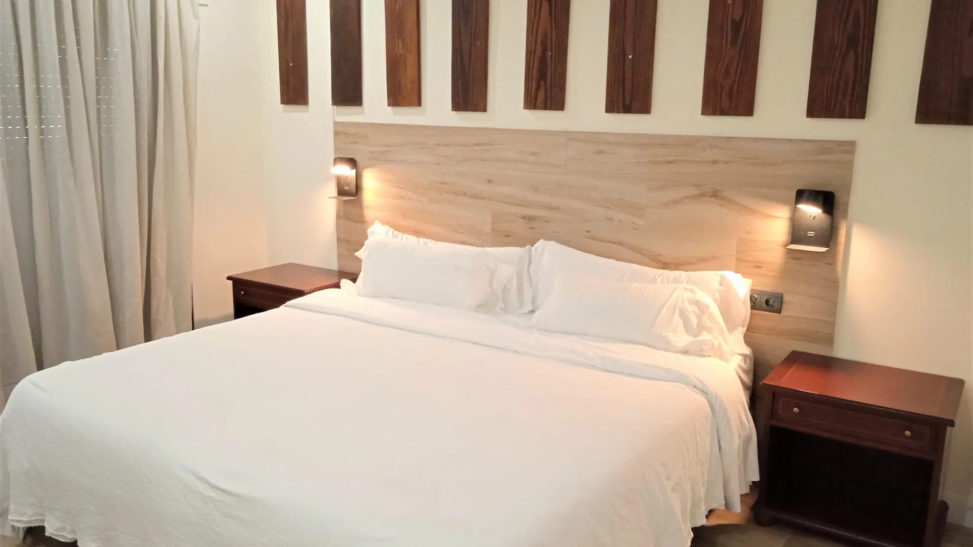 Hotel 153 Castelldefels 3*,