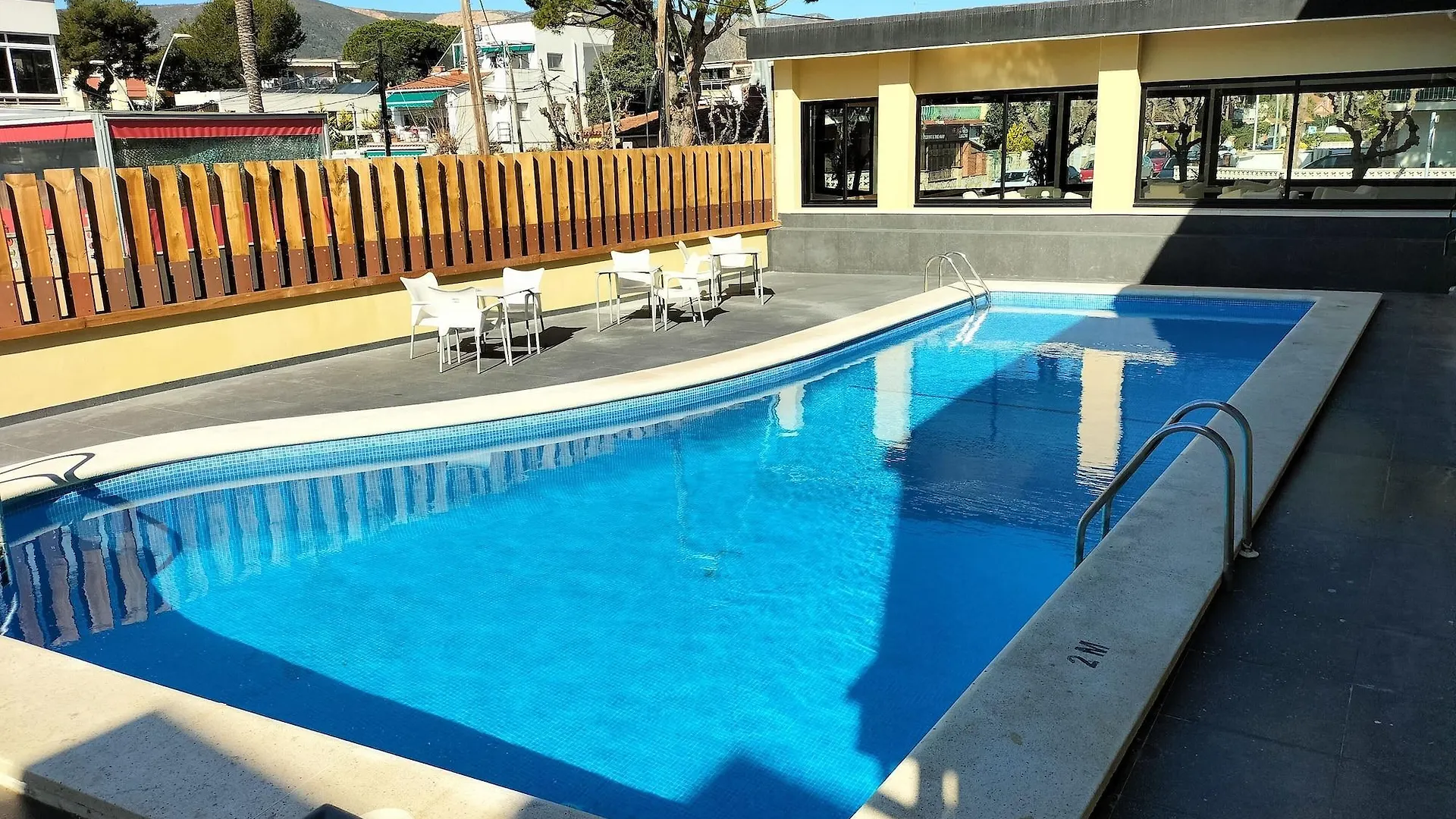 Hotel 153 Castelldefels