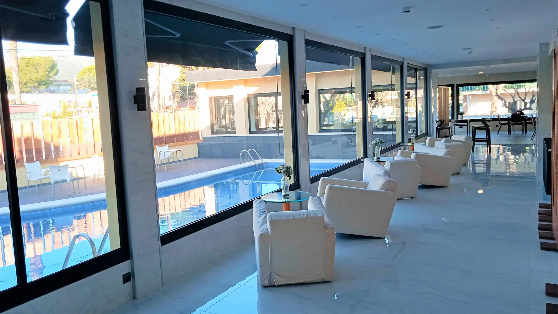 Hotel 153 Castelldefels