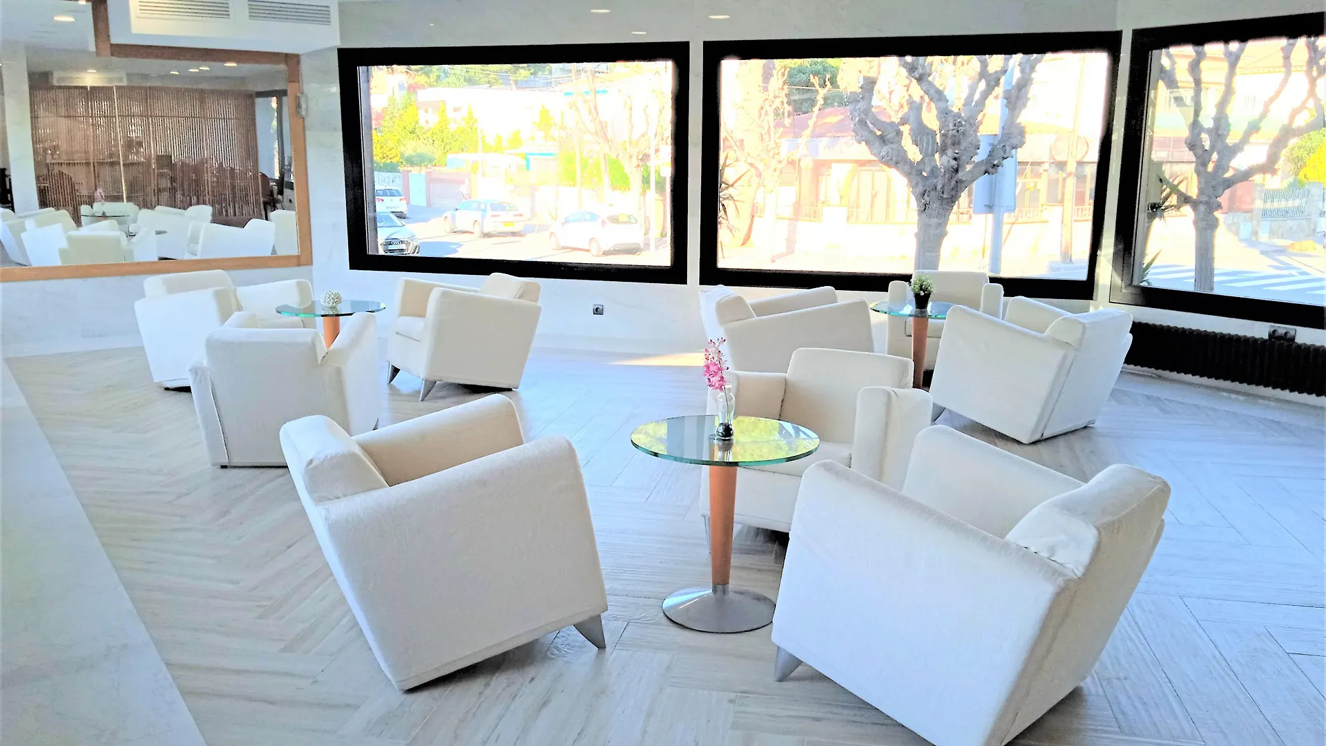 Hotel 153 Castelldefels