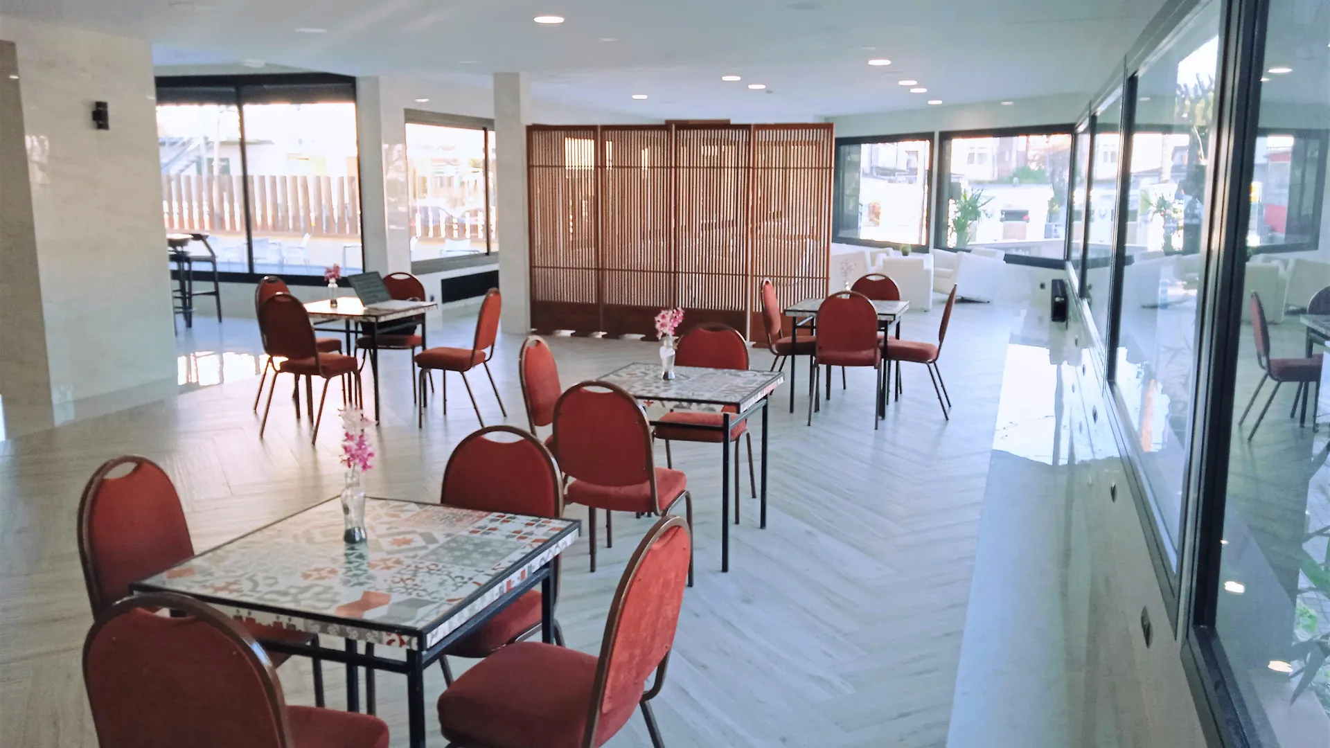 Hotel 153 Castelldefels