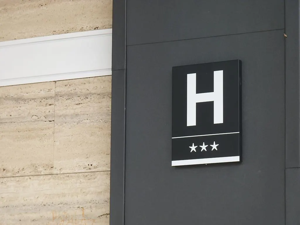 Hotel 153 Castelldefels